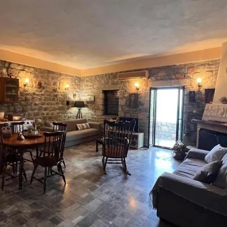 Nyaraló Taenarioum Antico - Mani Stone Tower With Sea View