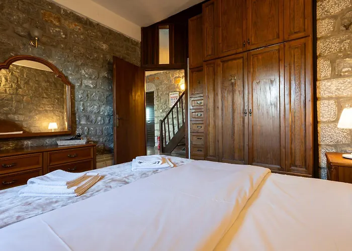 Taenarioum Antico - Mani Stone Tower With Sea View *