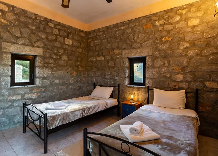 Taenarioum Antico - Mani Stone Tower With Sea View Paliros